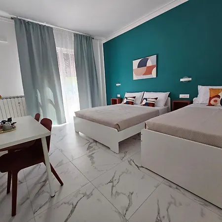 Keyrooms Affittacamere 4*