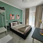 Keyrooms 게스트하우스 4*